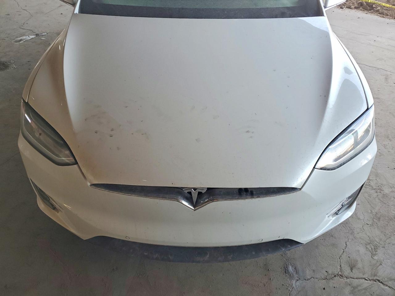 2016 Tesla Model x VIN 5YJXCAE46GFF00055 photo 12