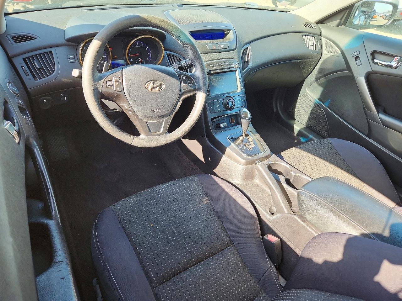 2011 Hyundai Genesis VIN KMHHT6KD2BU059586 photo 8