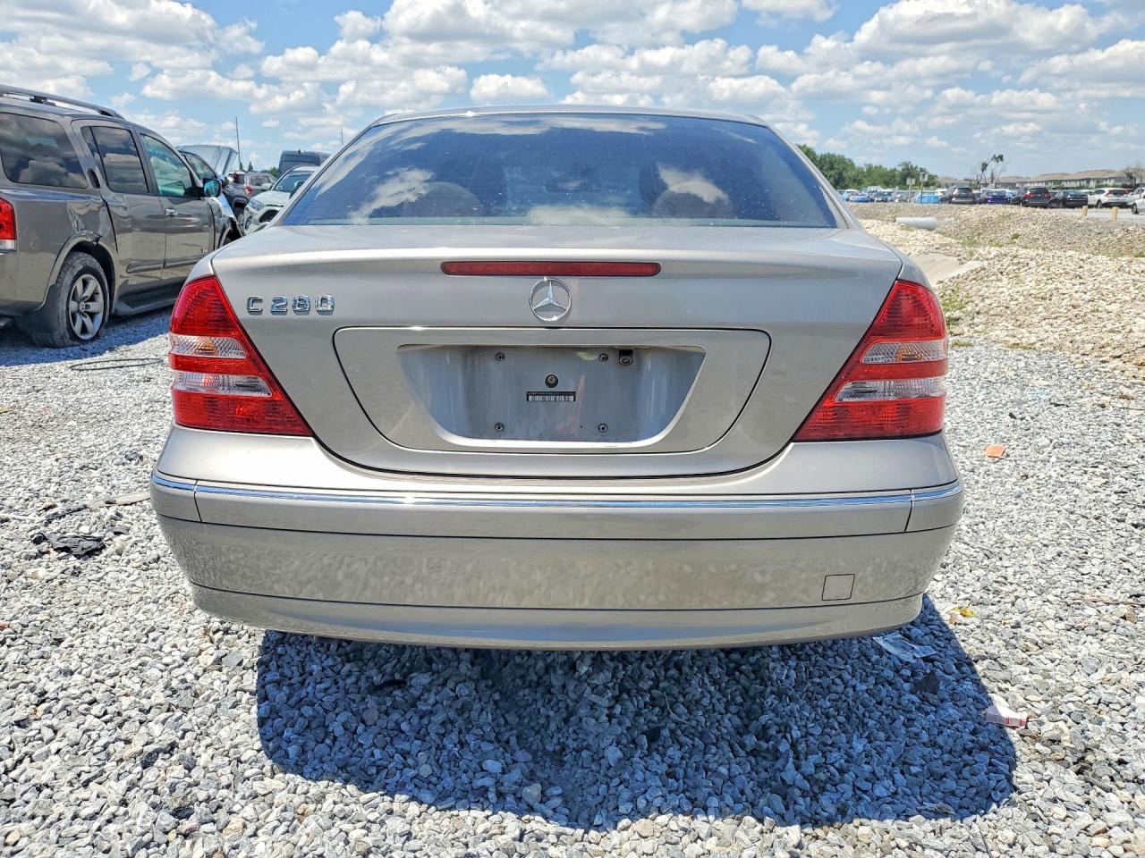 2007 MERZ C-class VIN WDBRF54H97F882259 photo 6