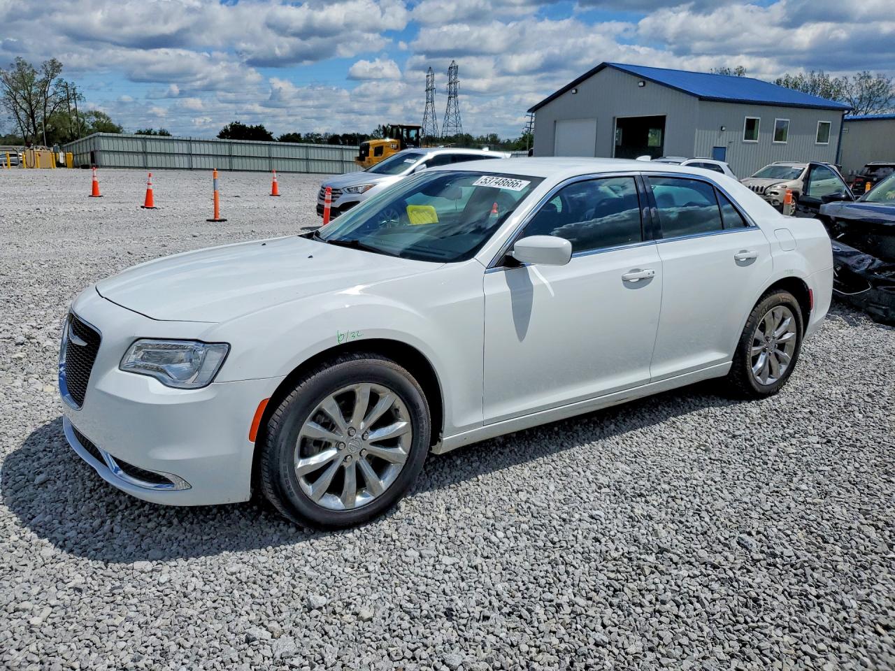 2020 Chrysler 300 VIN 2C3CCARG2LH115939 photo 1