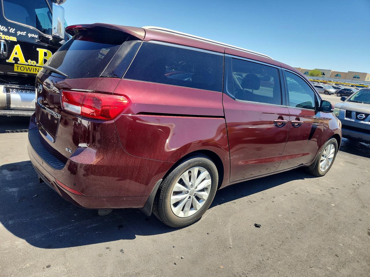 2015 Kia SEDONA VIN KNDMC5C10F6045536 photo 3