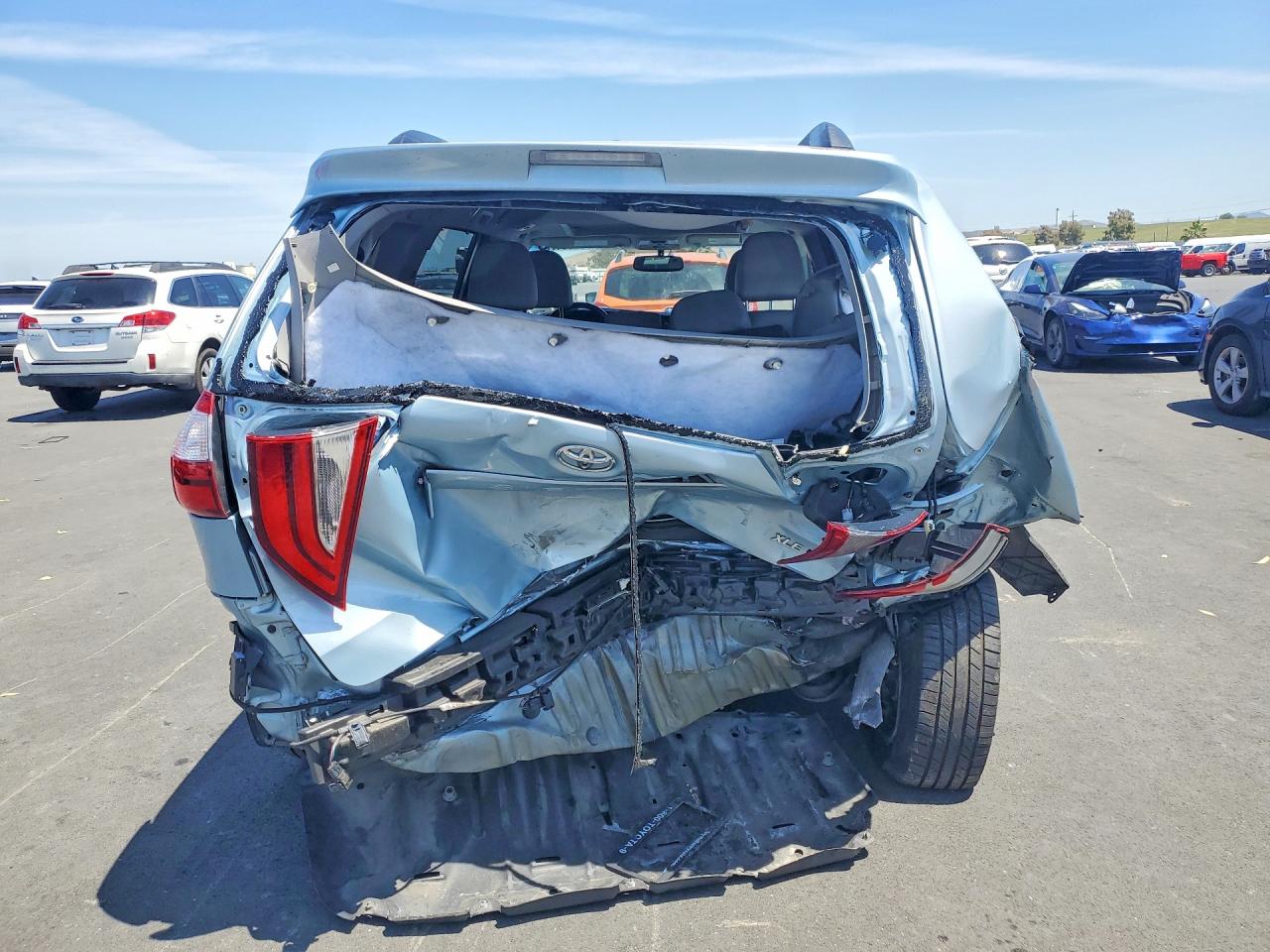 2017 Toyota Sienna VIN 5TDYZ3DC2HS870761 photo 6