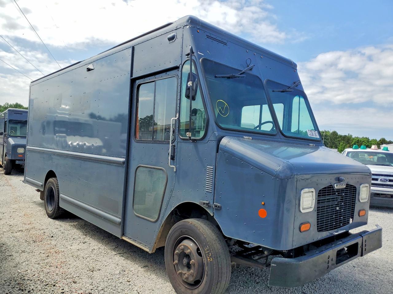 2021 FREIGHTLINER All other VIN 4UZAC2EA6MCMM9224 photo 4