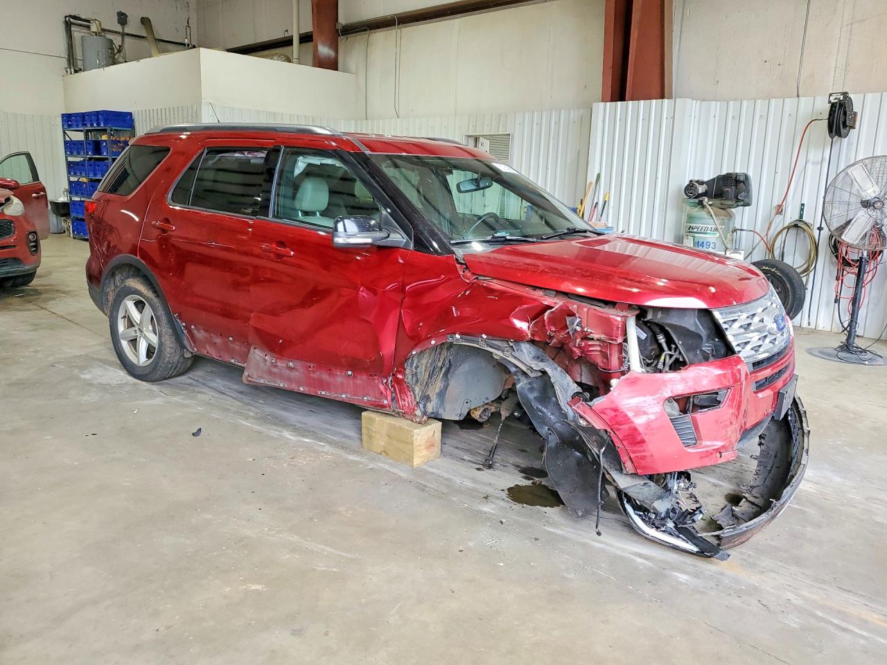 2018 Ford Explorer VIN 1FM5K7D81JGA19153 photo 4