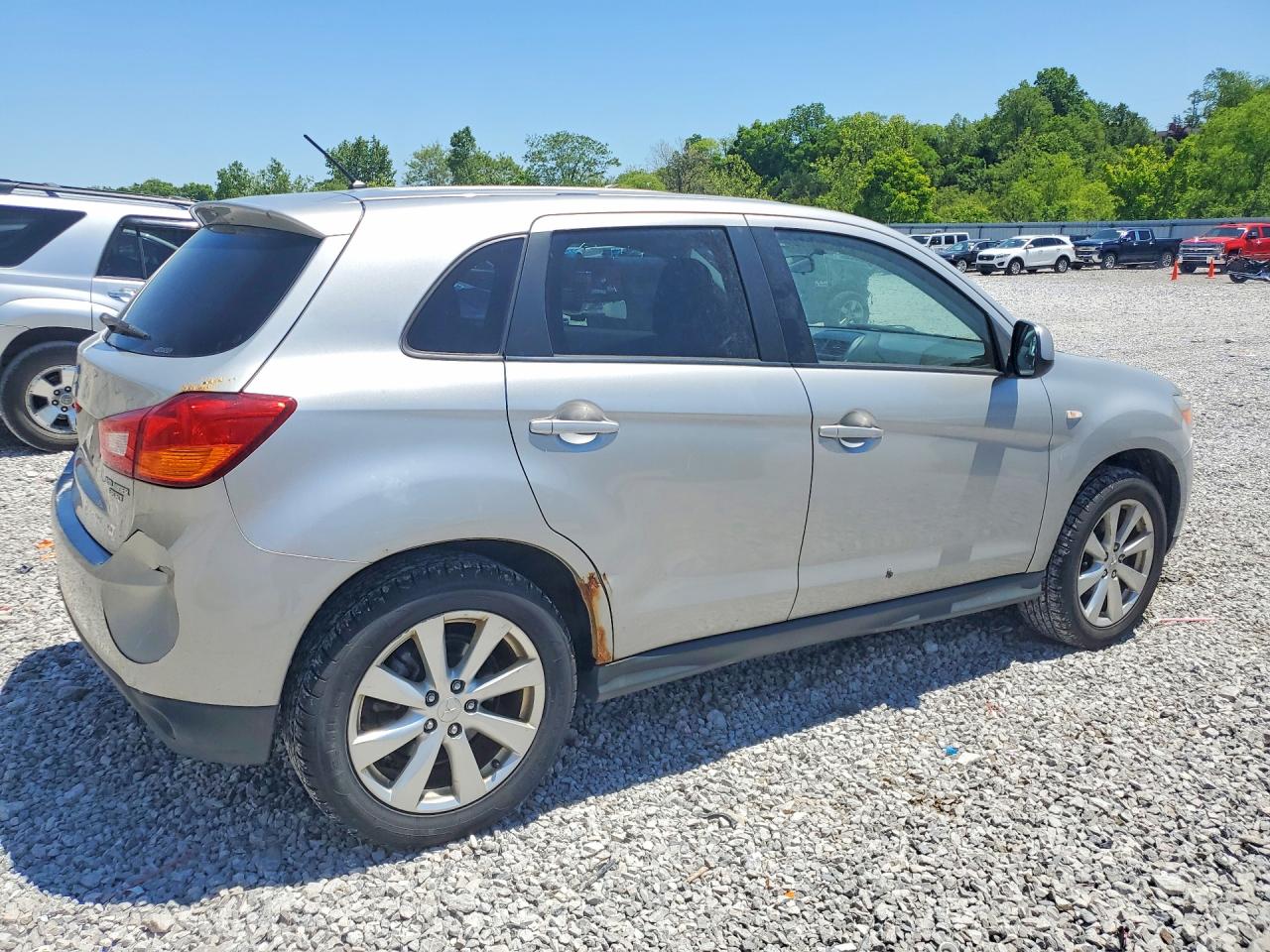 2013 Mitsubishi Outlander VIN 4A4AR3AU8DE002027 photo 3