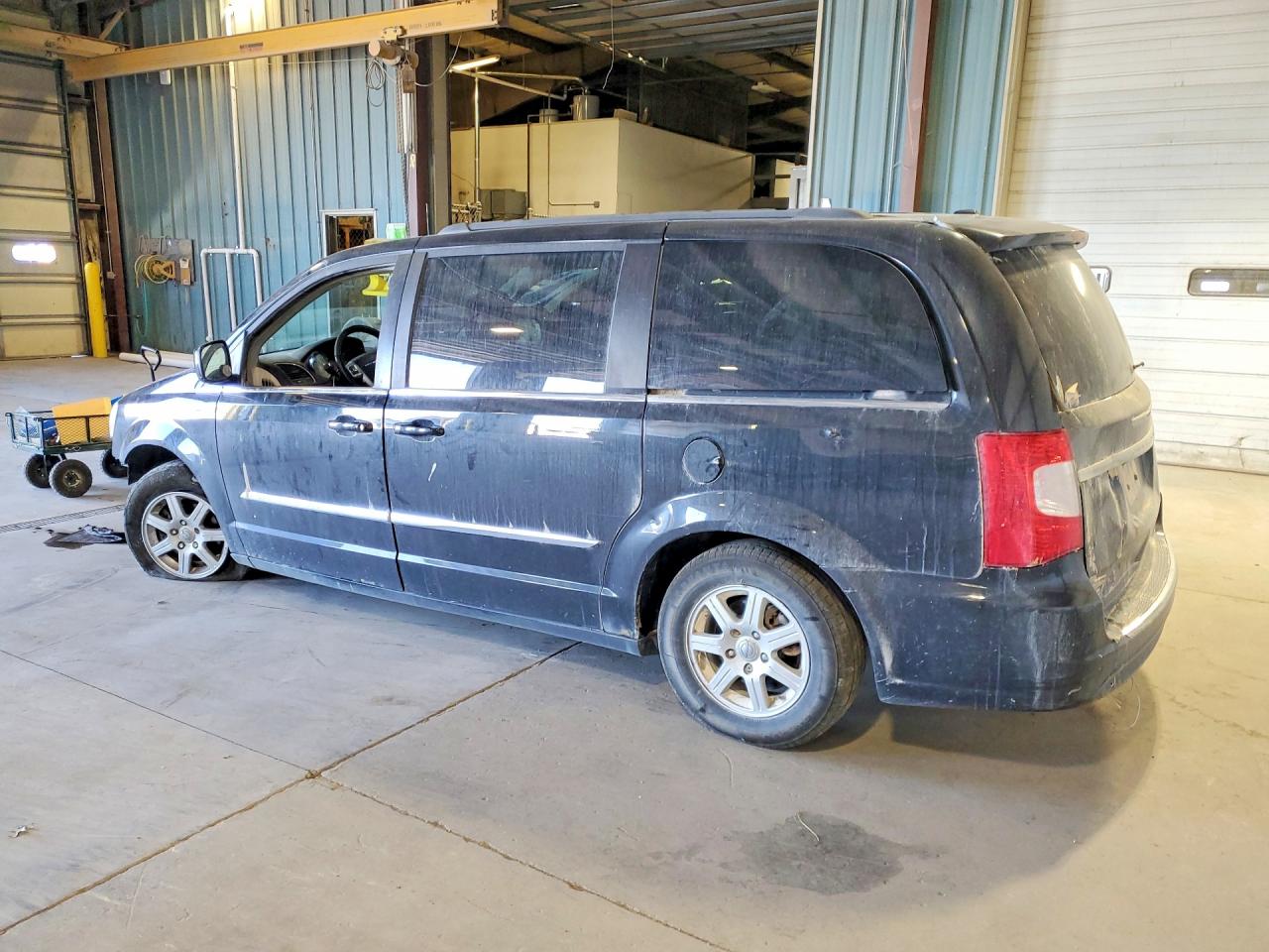 2012 Chrysler Minivan VIN 2C4RC1BG3CR140472 photo 2
