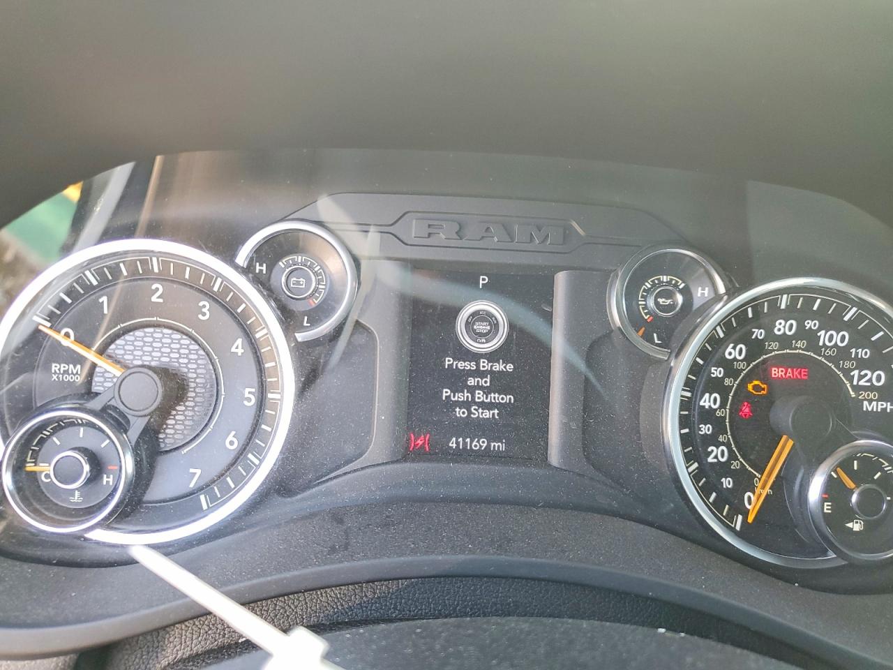 2022 Ram 3500 VIN 3C63R3GJ5NG276817 photo 9