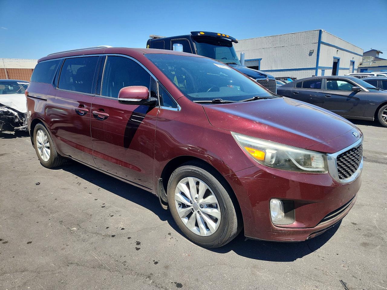 2015 Kia SEDONA VIN KNDMC5C10F6045536 photo 4