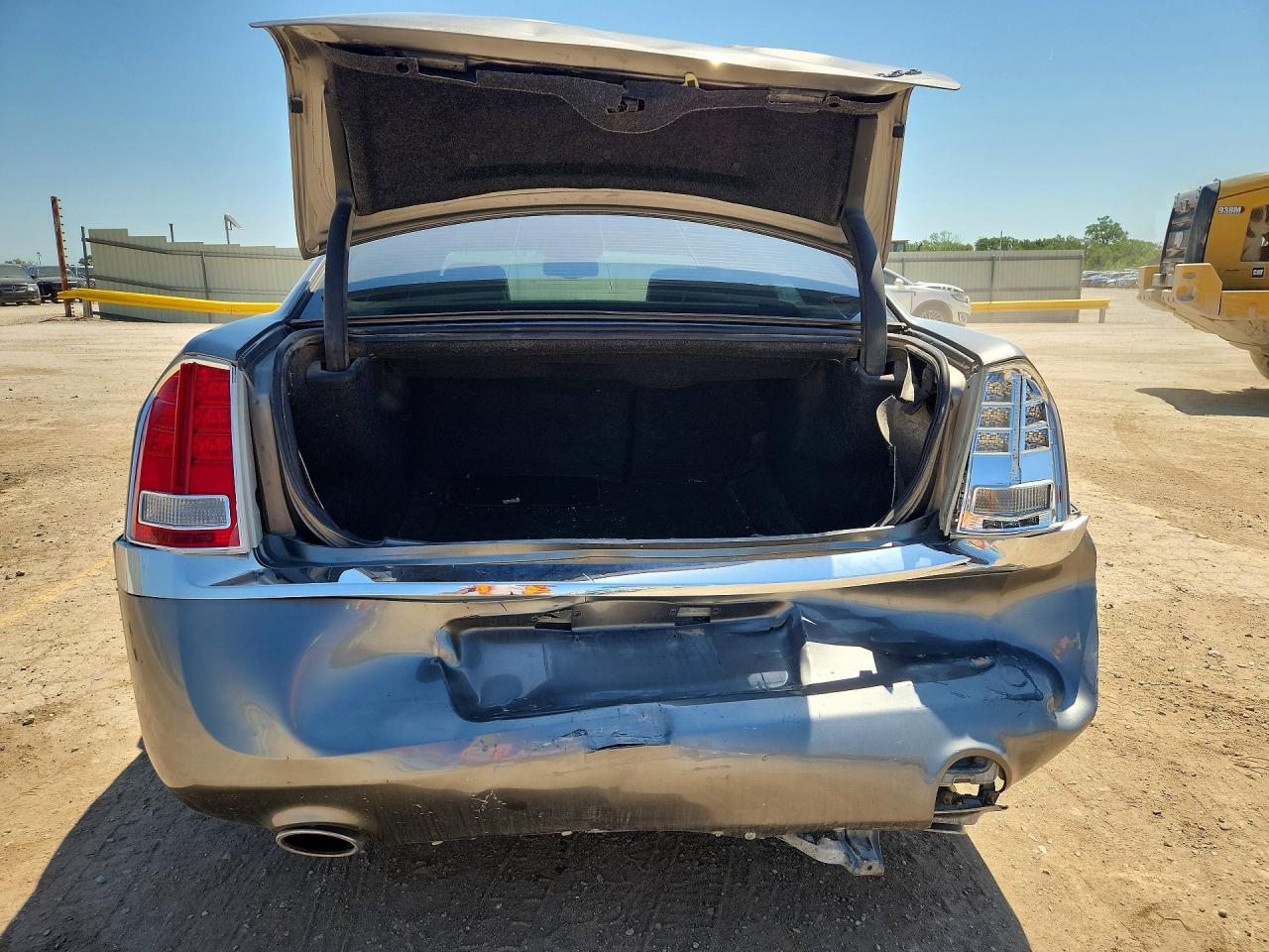 2012 Chrysler 300 VIN 2C3CCACG8CH308363 photo 6