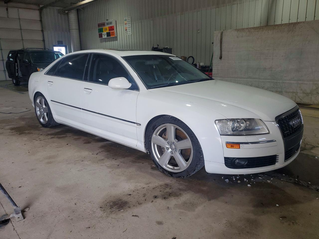 2006 Audi A8 VIN WAUML44E86N013724 photo 4