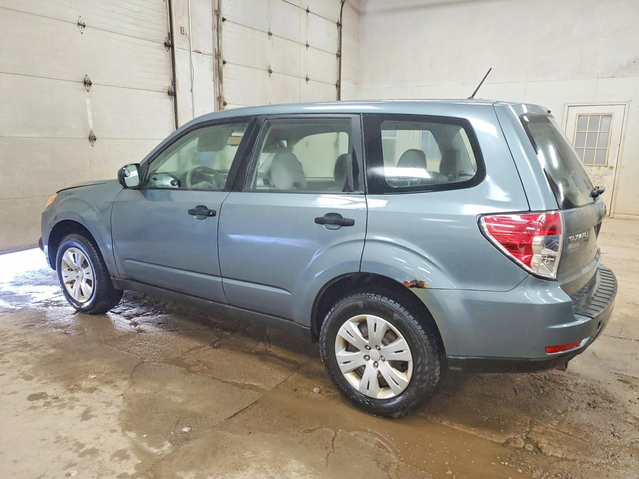 2009 Subaru Forester VIN JF2SH61639H733246 photo 2
