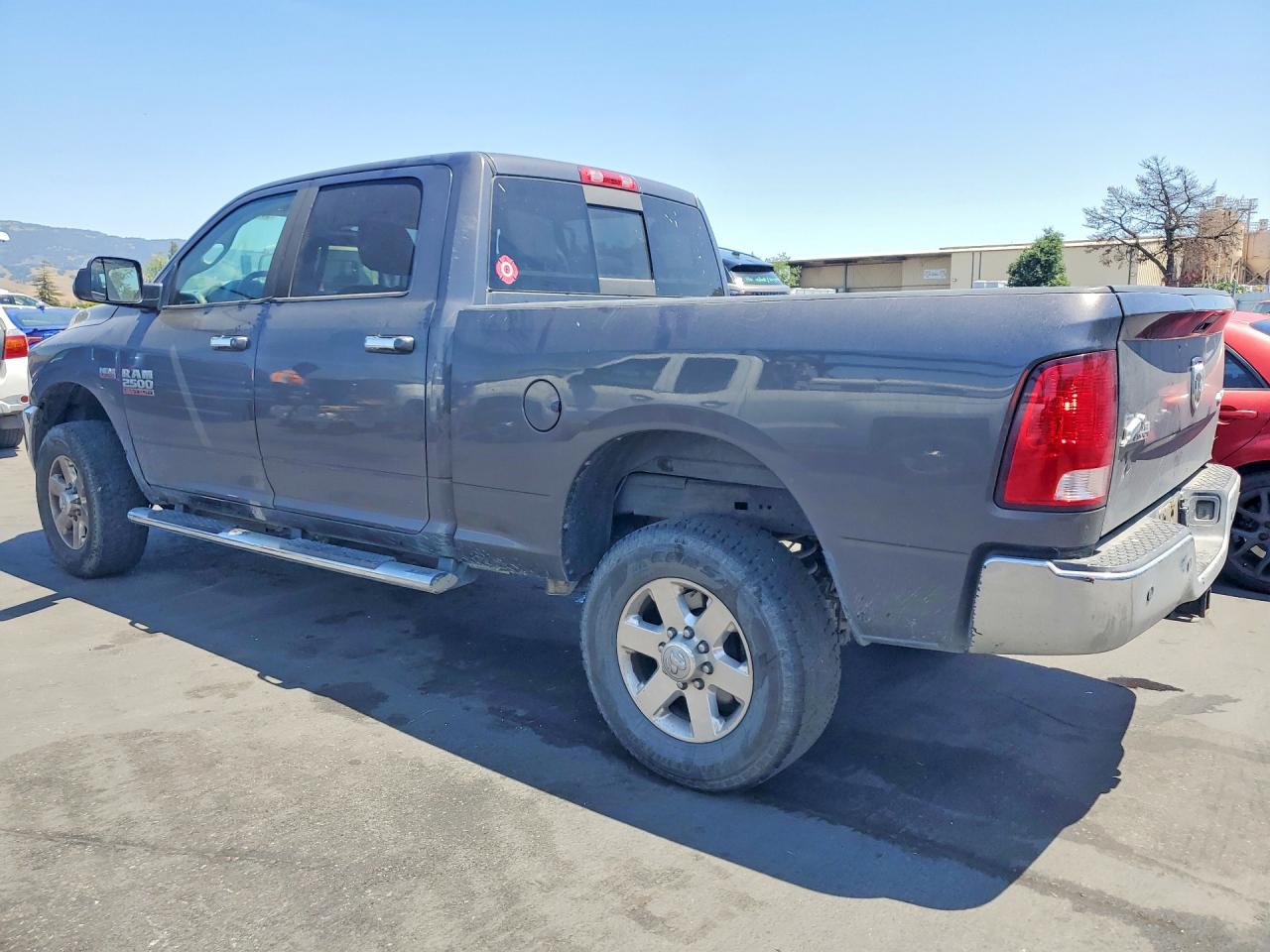 2014 RAM 2500 VIN 3C6UR5DJ2EG277489 photo 2