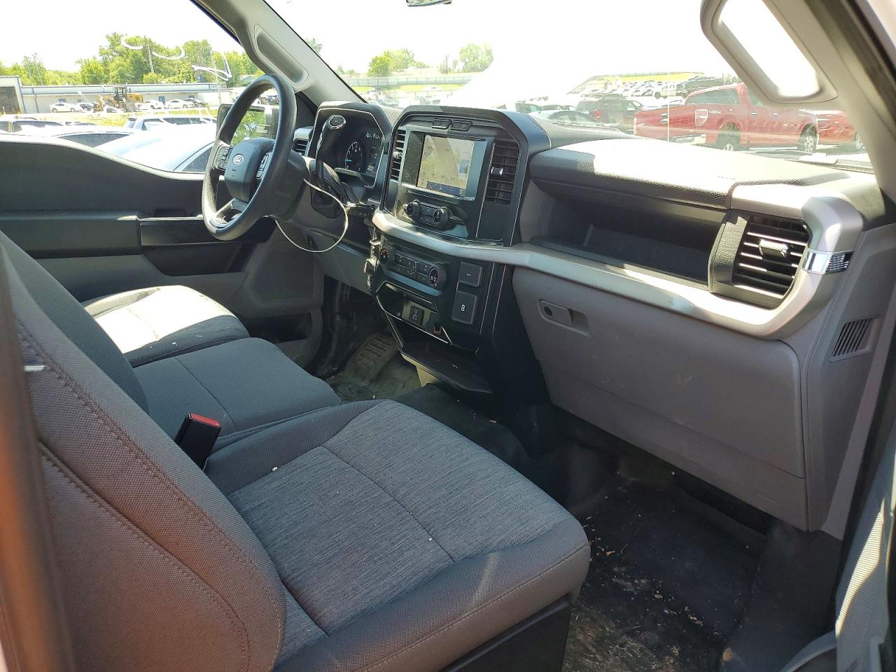 2023 Ford F150 VIN 1FTMF1EB5PKF09273 photo 8
