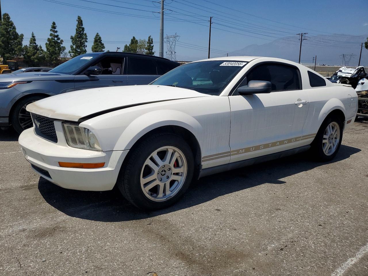 2008 Ford Mustang VIN 1ZVHT80N085148665 photo 1