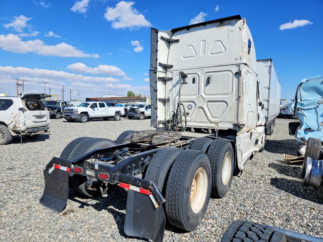 2023 FREIGHTLINER All other VIN 3AKJHHDR3PSNS6780 photo 4