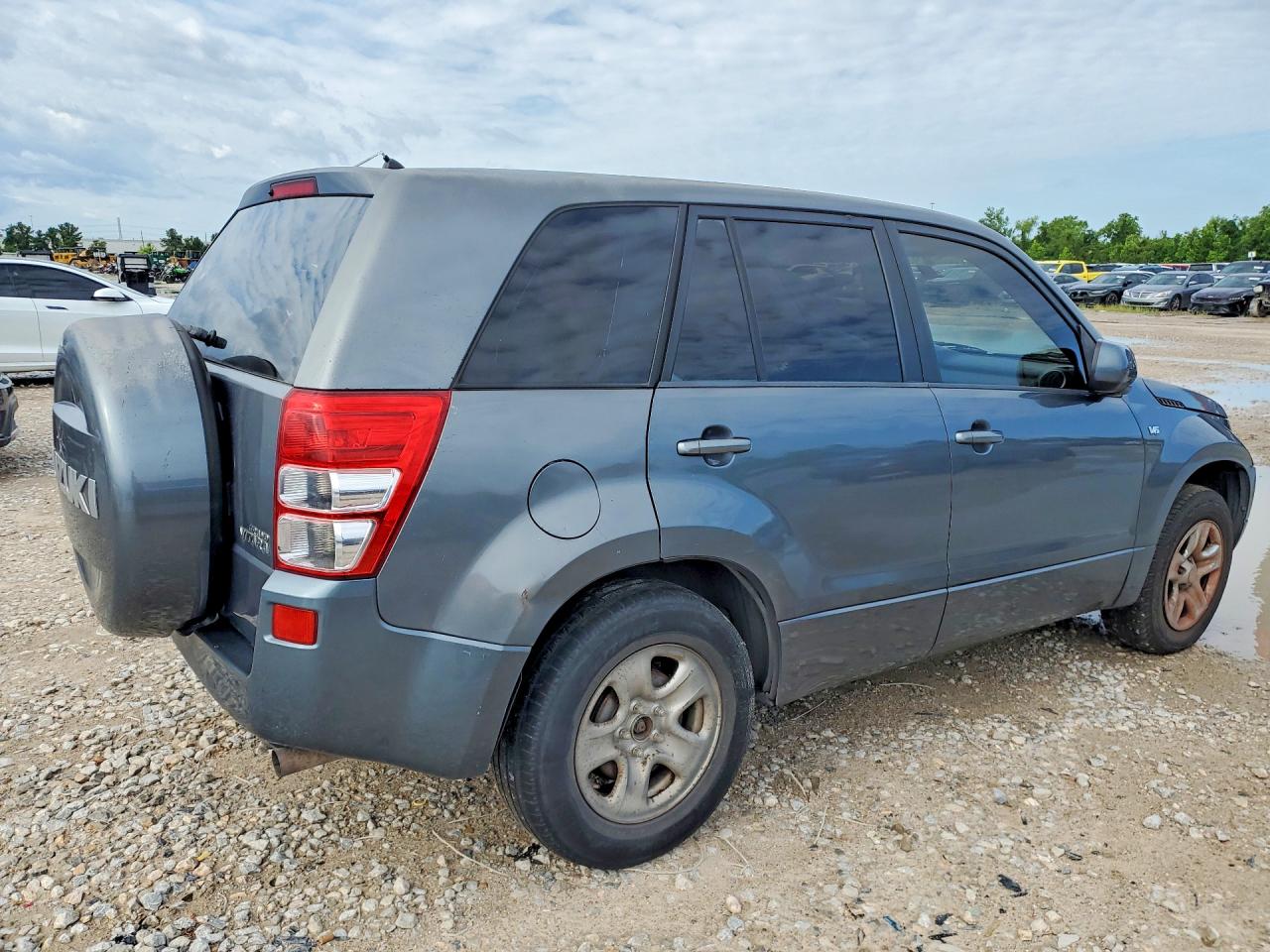 2008 Suzuki Gr vitara VIN JS3TE941184102533 photo 3