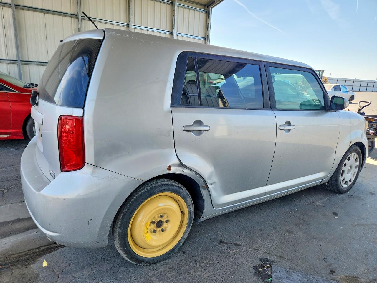 2009 Toyota Scion VIN JTLKE50E091069821 photo 3