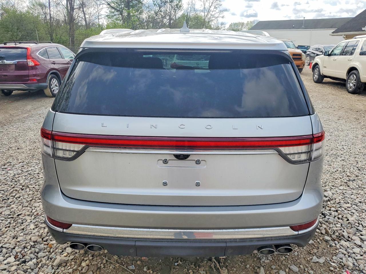 2020 Lincoln Aviator VIN 5LM5J6XC5LGL23759 photo 6