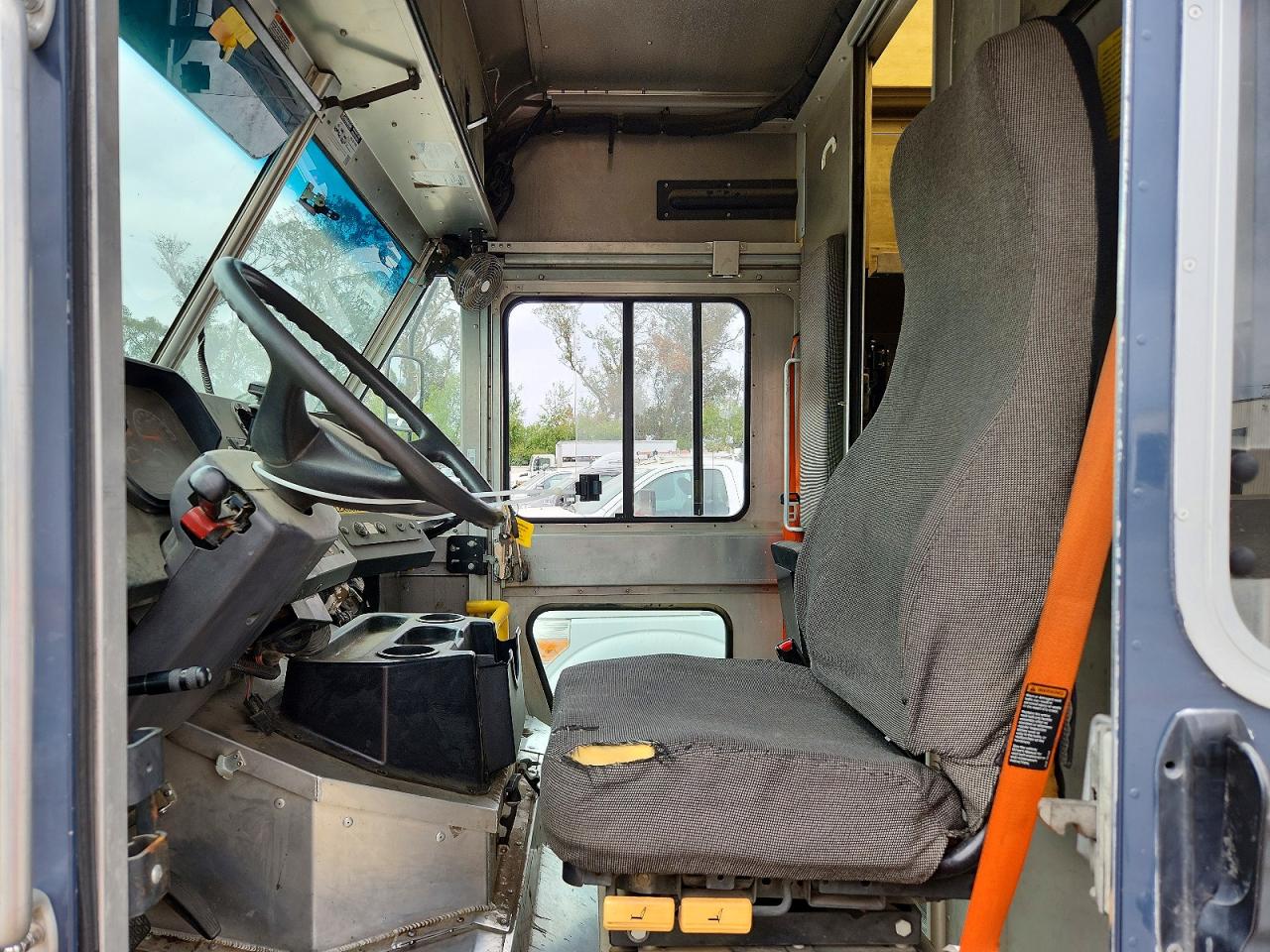 2021 FREIGHTLINER All other VIN 4UZAC2GA6MCMN0256 photo 7