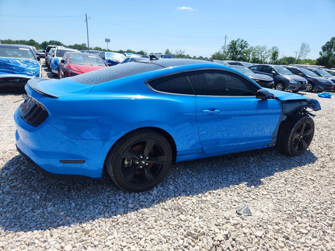 2022 Ford Mustang VIN 1FA6P8CFXN5133949 photo 3