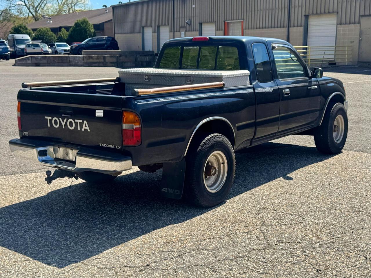 1996 Toyota Tacoma VIN 4TAWN72NXTZ150044 photo 4