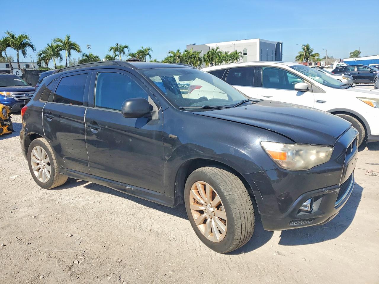 2011 Mitsubishi Outlander VIN JA4AP4AUXBZ015395 photo 4