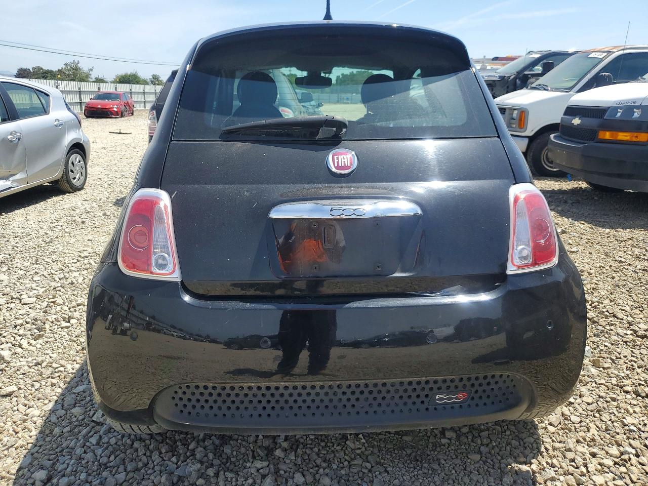 2017 Fiat 500 VIN 3C3CFFGE0HT611777 photo 6