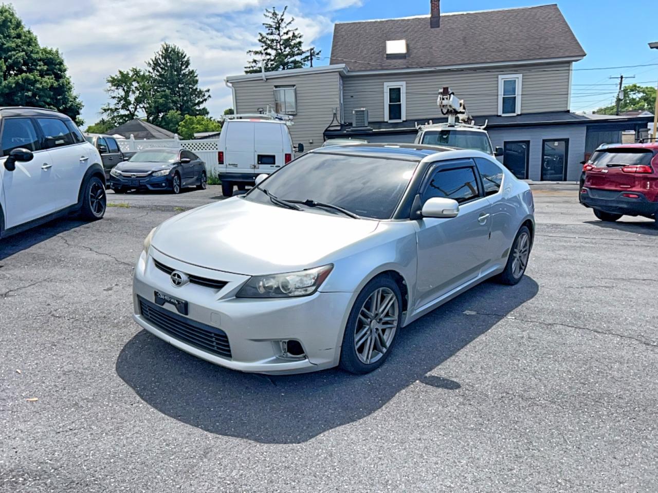 2011 Scion Tc base VIN JTKJF5C76B3007392 photo 2