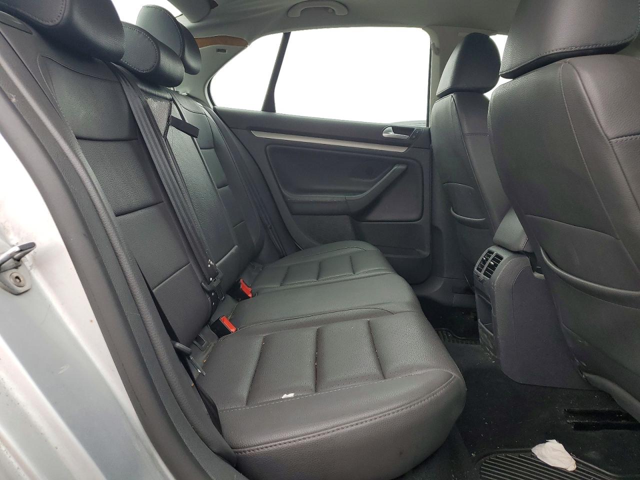 2007 Volkswagen Jetta VIN 3VWEF71K87M148382 photo 10