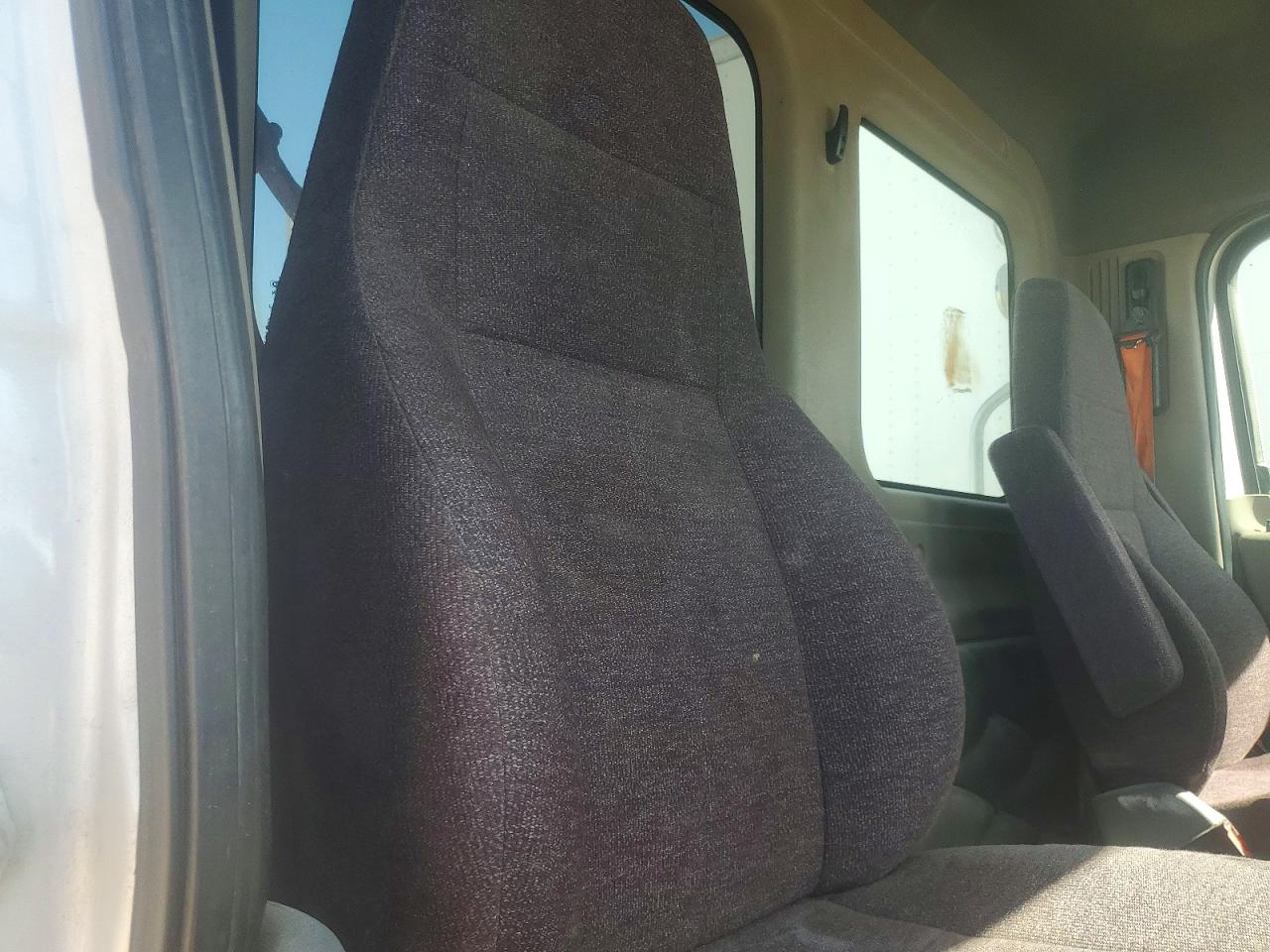 2016 FREIGHTLINER All other VIN 1FUBGEDV6GLHD6321 photo 6
