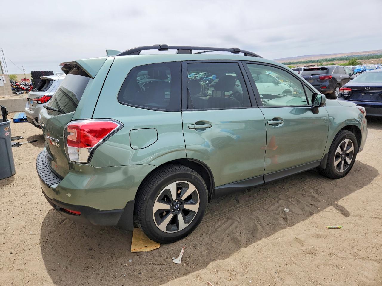 2017 Subaru Forester VIN JF2SJAGC5HH540213 photo 3