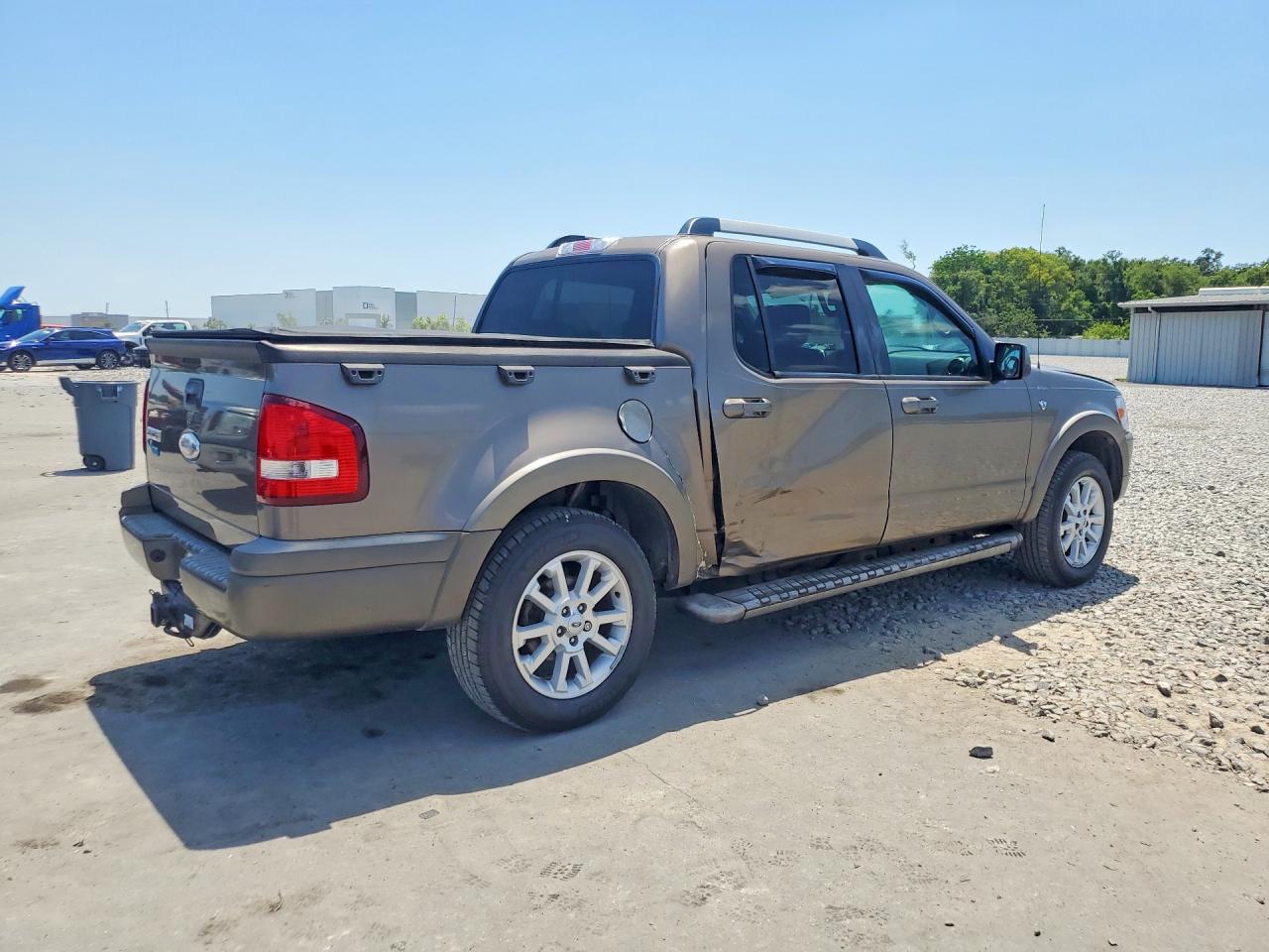 2007 Ford Explorer VIN 1FMEU33897UA06049 photo 3
