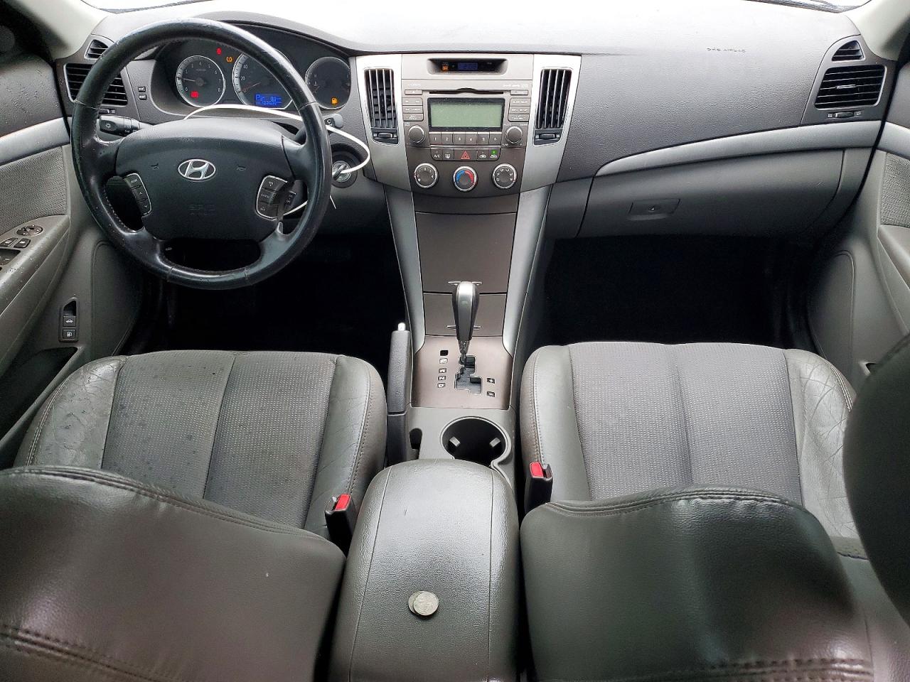 2010 Hyundai Sonata VIN 5NPEU4AF5AH618777 photo 8