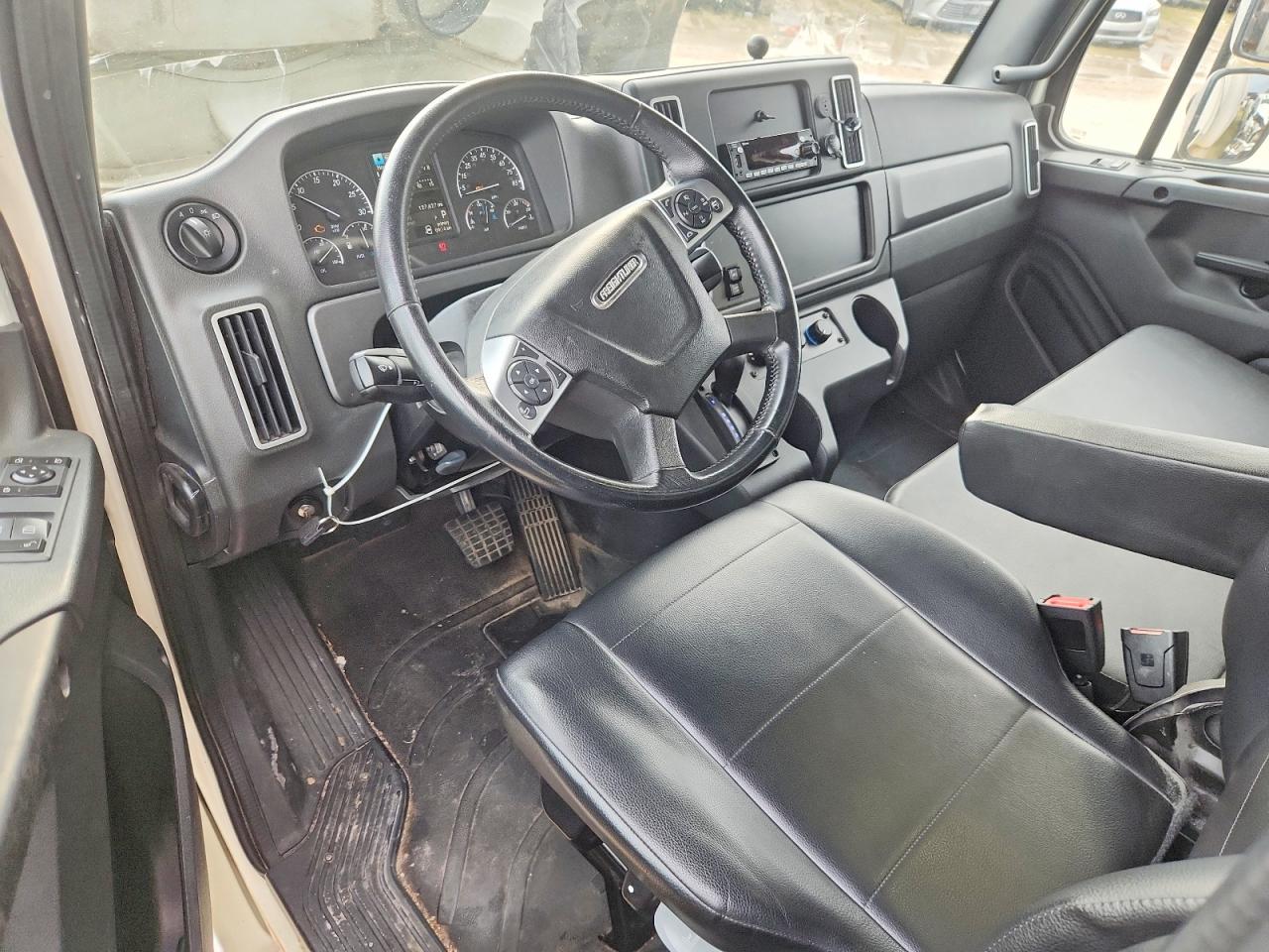 2025 FREIGHTLINER All other VIN 3ALACWFC1SDVM3162 photo 8