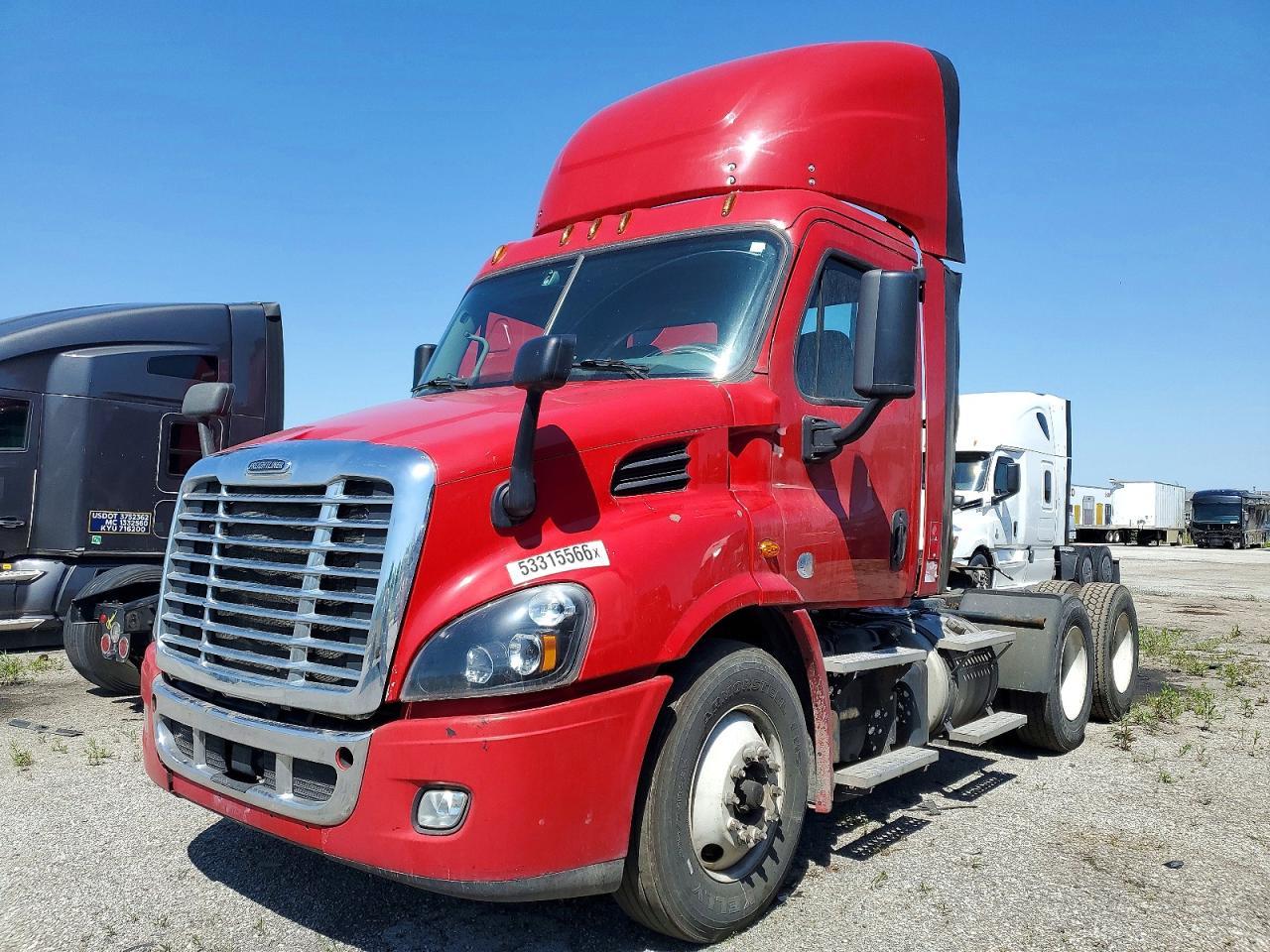 2016 FREIGHTLINER All other VIN 3AKJGBDV2GDHA6350 photo 2