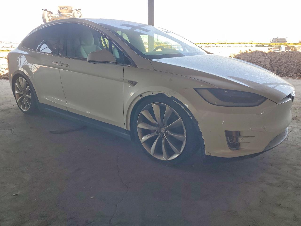 2016 Tesla Model x VIN 5YJXCAE46GFF00055 photo 4