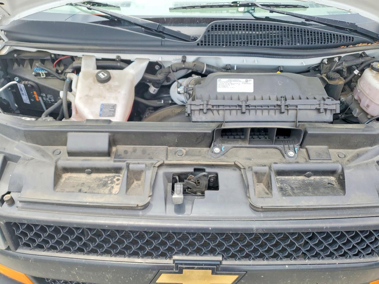 2023 Chevrolet Express VIN 1GCWGAFP9P1253127 photo 12