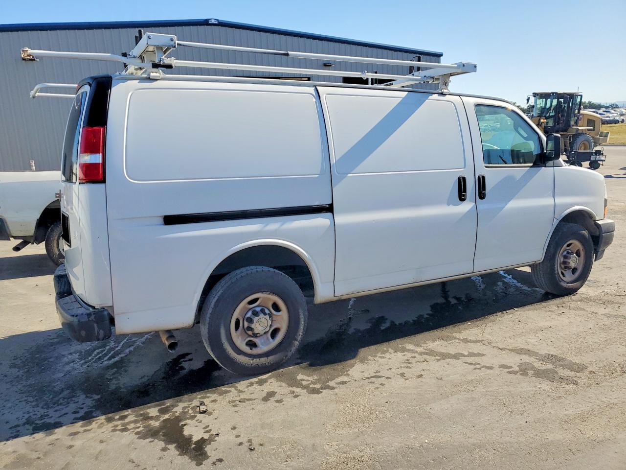 2020 CHEV Express VIN 1GCWGAFP7L1185758 photo 3