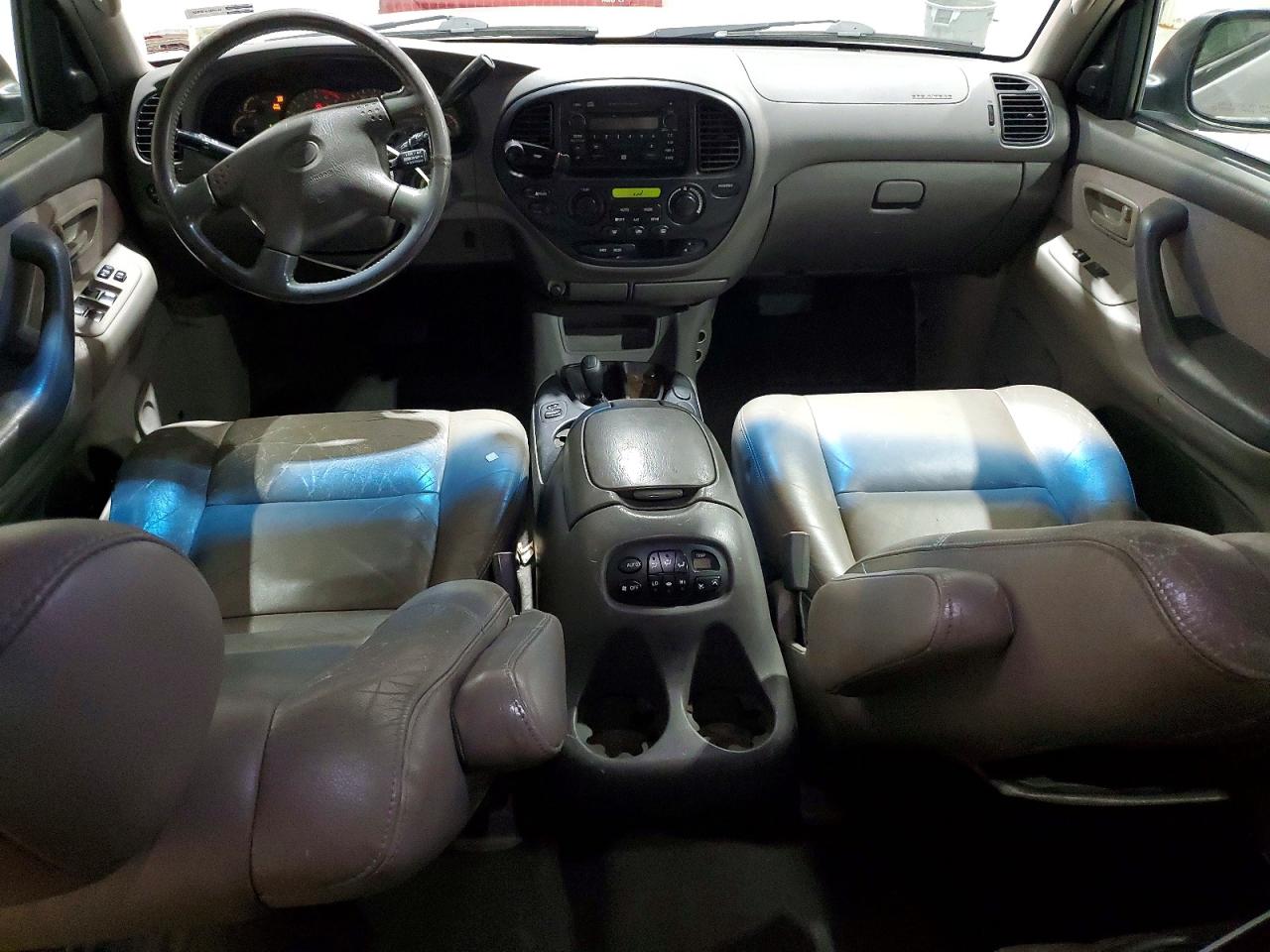2001 Toyota Sequoia VIN 5TDBT44A51S037957 photo 8
