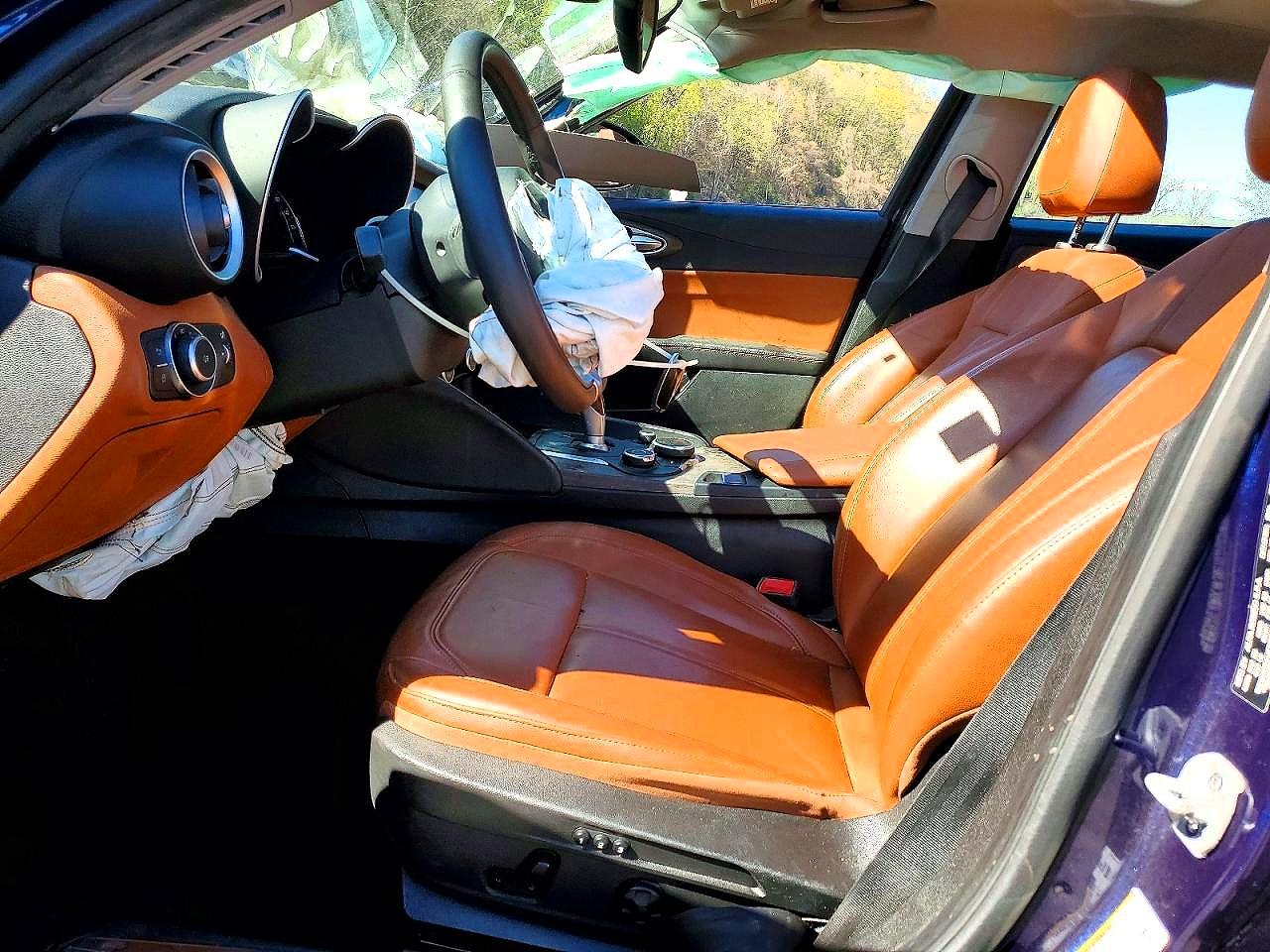 2019 Alfa Giulia VIN ZARFANBN0K7622062 photo 7