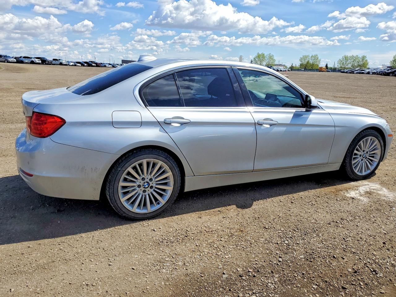 2014 BMW 3 series VIN WBA3D5C54EKX95469 photo 3