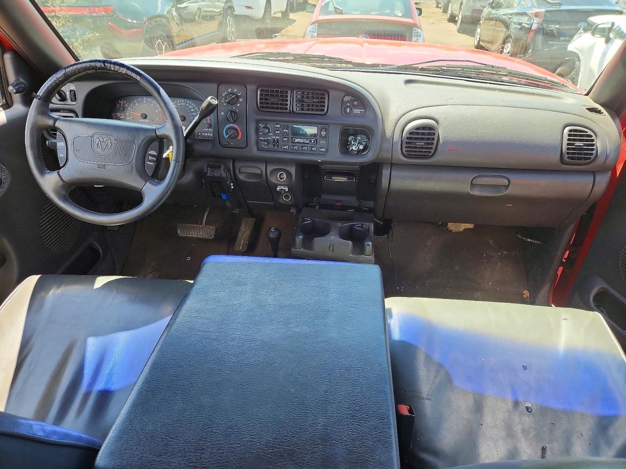 1999 Dodge Ram 2500 VIN 1B7KF23Z6XJ517322 photo 8