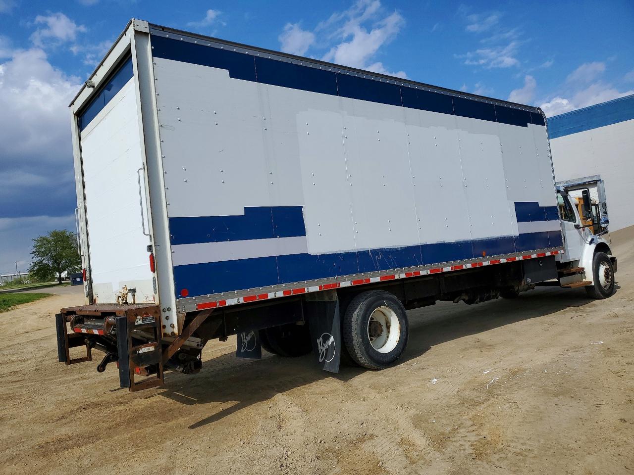 2017 FREIGHTLINER All other VIN 1FVACWDU8HHJD8619 photo 3