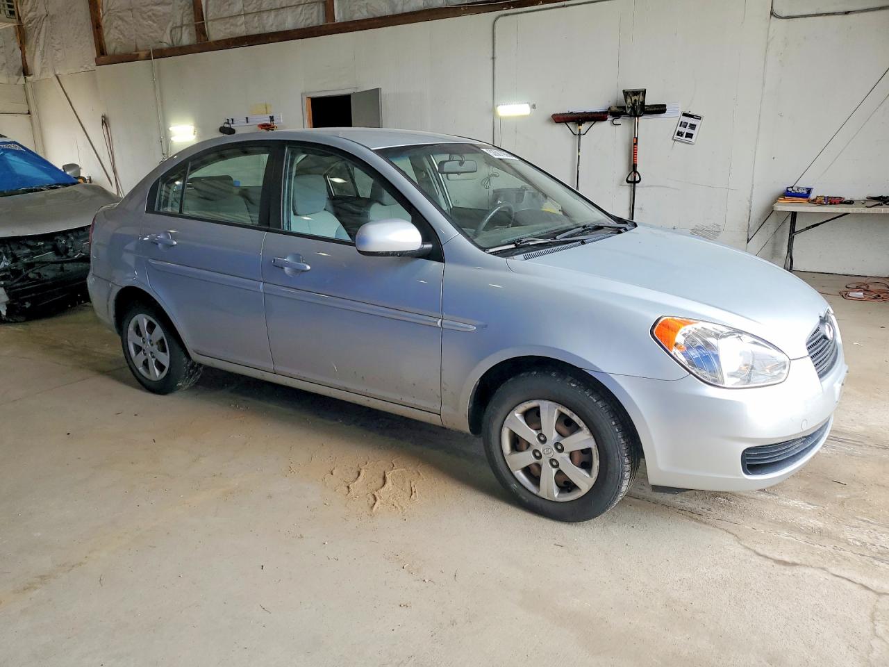 2010 Hyundai Accent VIN KMHCN4AC6AU421256 photo 4