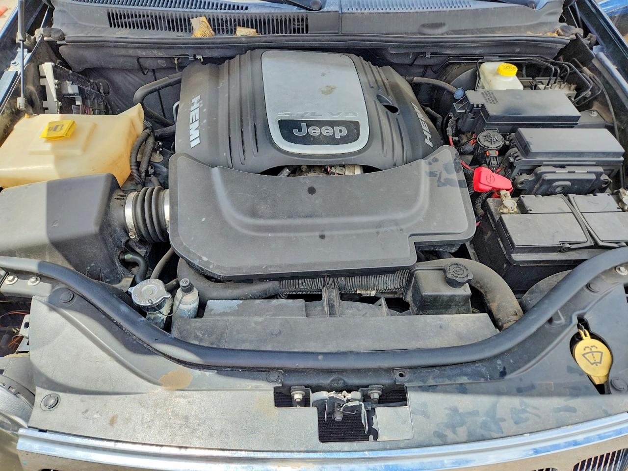 2008 Jeep Cherokee VIN 1J8HR582X8C211625 photo 12