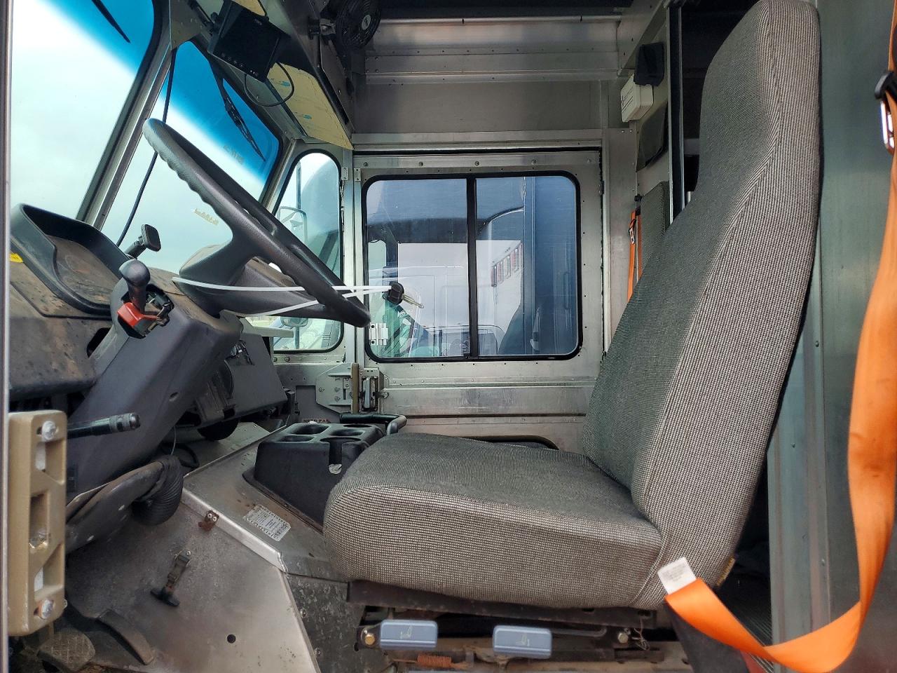 2021 FREIGHTLINER All other VIN 4UZAC2GA7MCMM9505 photo 7
