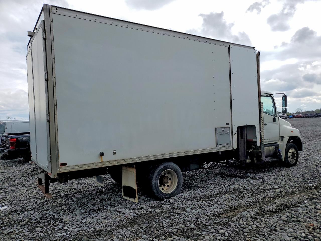 2014 HINO All other VIN 5PVNE8JM3E4S50260 photo 3