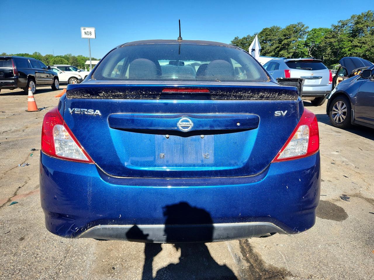 2018 Nissan Versa VIN 3N1CN7AP8JL802399 photo 6