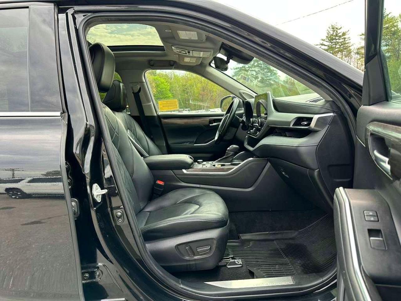 2023 Toyota Highlander VIN 5TDKDRBH8PS035011 photo 8