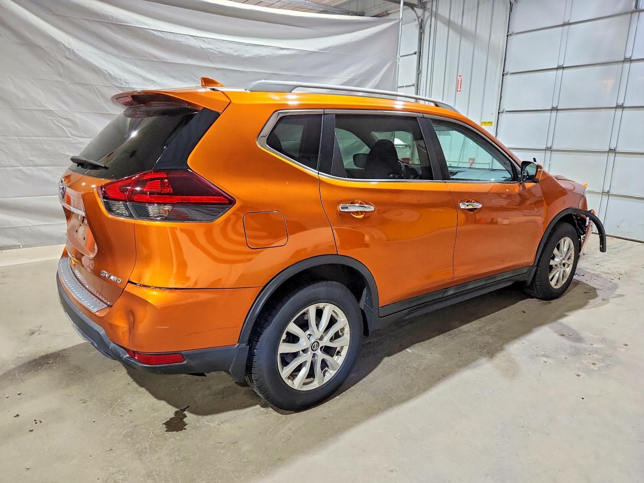 2018 Nissan Rogue VIN 5N1AT2MV9JC758203 photo 3